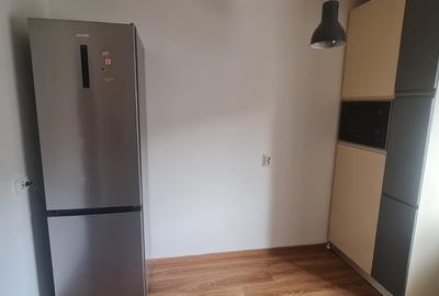 Apartament cu 3 camere decomandat în Muncii
