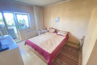 Apartament cu 3 camere decomandat în Rahova - 2