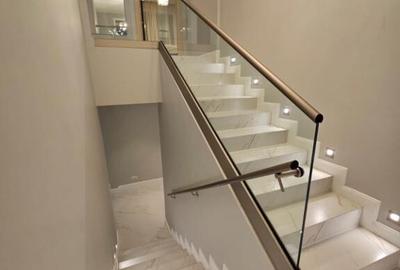 Casa noua de LUX zona CARTIER 9 MAI - 29