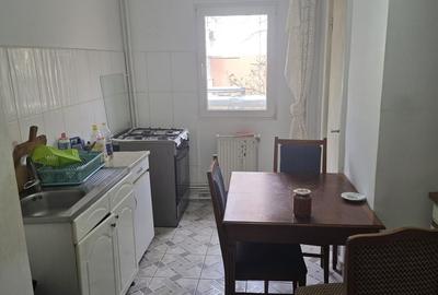 Apartament cu 4 camere decomandat în Central - 11