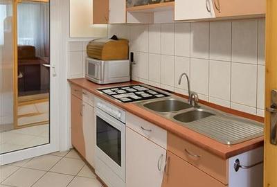 Apartament cu 3 camere decomandat în Valenta - 2
