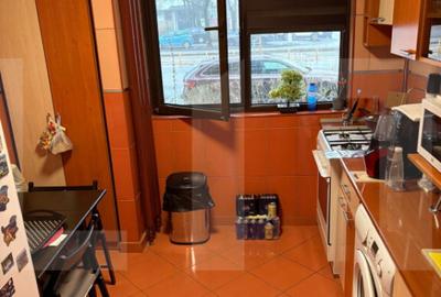 Apartament cu 3 camere semidecomandat, mobilat în Giulești - 2