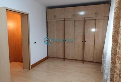 Royal Imobiliare - Vanzare Vila zona Bucov cartier Mica Roma - 11