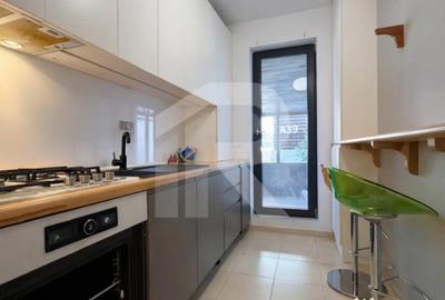 Apartament cu 2 camere semidecomandat, mobilat în Nord