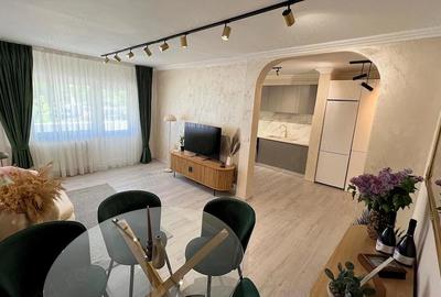 Apartament cu 3 camere decomandat în Ștefan cel Mare