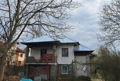 Casă cu 4 camere în Arcani - 4