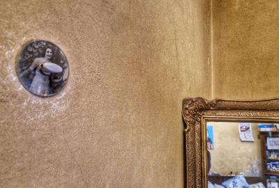 Casa cu tavan inalt - Piata Alba Iulia - Singur in curte - 1