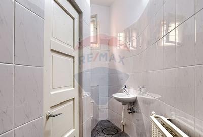 Spațiu comercial, de 70 mp, în Central