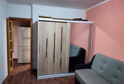 Garsonieră decomandată în Gară - 2