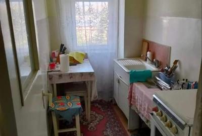 Vand urgent apartament 3 camere intrari separate in Hunedoara zona M 7 Viorele in fata la PROFI - 6