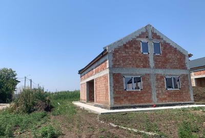 Casă cu 4 camere în Aroneanu - 3