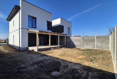 Casă cu 4 camere în Chișoda - 8