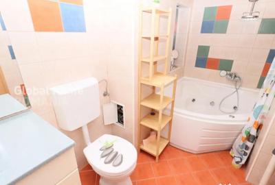 Apartament cu 3 camere semidecomandat, mobilat în 1 Mai - 5