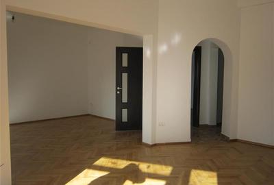 Apartament 65 mpu pretabil birou - 550 Euro - 5