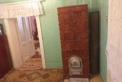 Casă cu 4 camere cu Teren 2000 Mp în Central - 5