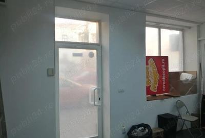 Spațiu comercial, de 20 mp, în Central - 1