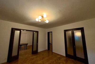 Apartament cu 4 camere semidecomandat în Dacia - 1