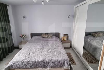 Casă cu 4 camere cu Teren 7000 Mp în Mitocu Dragomirnei - 6