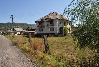 Casă cu 4 camere în Petrova - 2