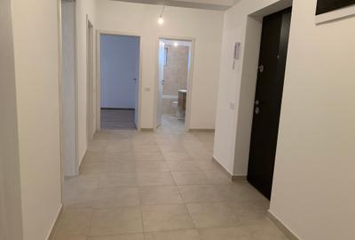Apartament cu 3 camere decomandat în Berceni - 2