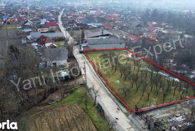 Teren de 1774 mp, în Central - 4