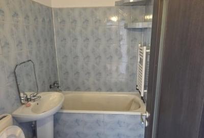 Apartament cu 2 camere semidecomandat în Baza 3 - 8