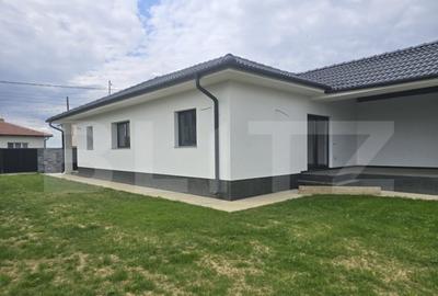 Casa 2 camere, 120 mp -7.8 ari teren . Lazuri - 6