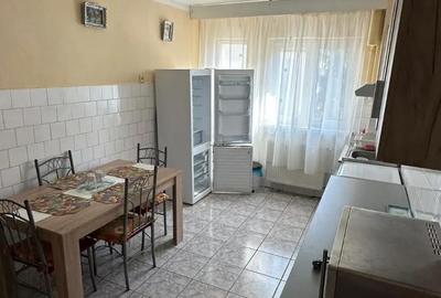 Apartament cu 2 camere semidecomandat în Orașul Nou