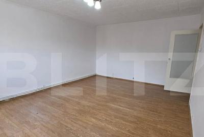 Apartament de vanzare, cu 3 camere, 76 mp, zona Micro 17 - 4