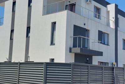 Duplex cu 4 camere cu Canalizare în Central - 1