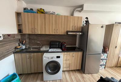 Garsonieră semidecomandată în UTA - 8