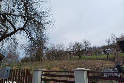 Teren de 1150 mp, în Central