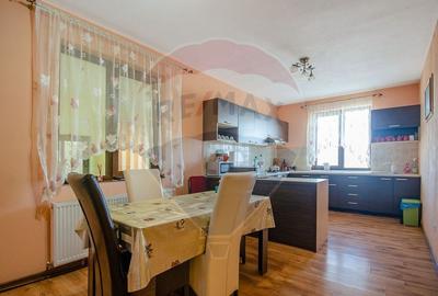 Casa + teren + hala de vanzare in Beregsau - 0% Comision - 10