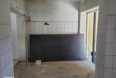 Spațiu comercial, de 100 mp, în Central - 1