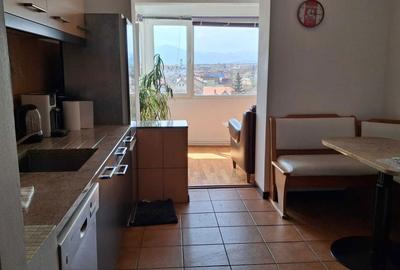 Apartament cu 2 camere decomandat în Mihai Viteazul