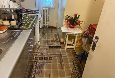 Apartament 2 camere , zona Cartier Sud, decomandat , 54 mp - 3