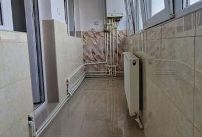 Gara-Abator, apartament cu 3 camere decomandate. - 15