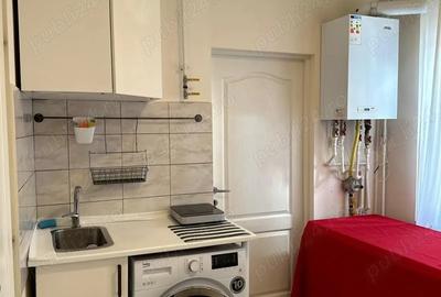 Inchiriez garsoniera zona Unirii 350 EUR - 1