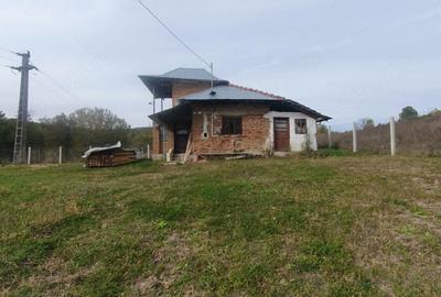 Casă cu 2 camere cu Teren 1500 Mp în Popești - 4