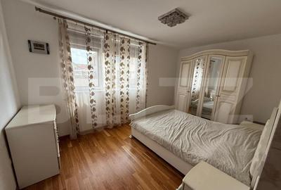 Apartament cu 3 camere de vanzare in Andrei Mure?anu