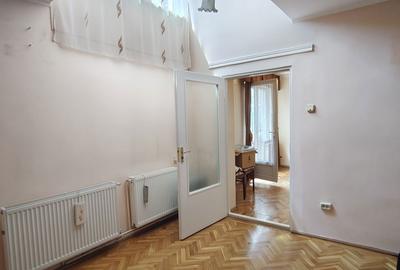 Casă cu 3 camere în Lupeni - 5