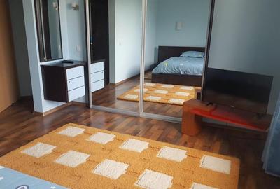 Vila  5 camere  , in Ploiesti, zona 8 Martie. - 18