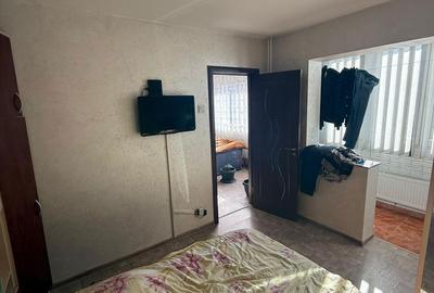 Apartament cu 2 camere nedecomandat în Narcisa