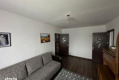 Apartament cu 3 camere semidecomandat în Sărari - 6