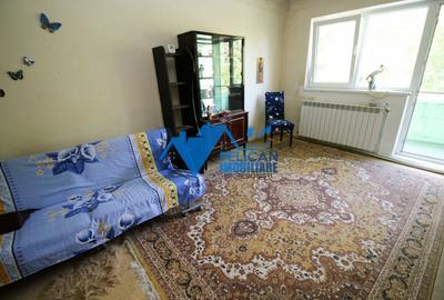 Zona Pelican, 3 camere, decomandat, etajul 2 - 2