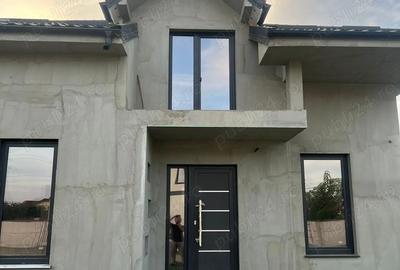 Vand Casa cu mansarda Vand Casa cu mansarda - 1