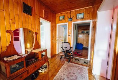 Casă cu 9 camere cu Teren 500 Mp în Praid - 11