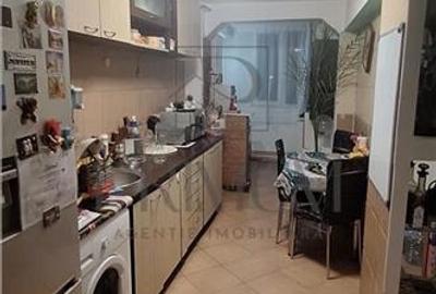 Apartament cu 3 camere decomandat, mobilat în Dacia