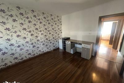 Apartament cu 3 camere semidecomandat în Micro 16 - 7