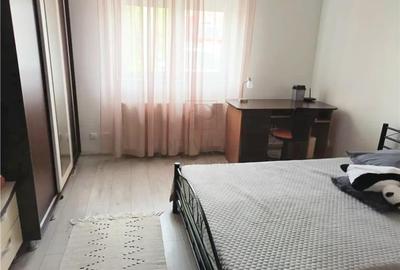 Lunei, 1 cam, spatioasa, aproape de Complex, COMPLET RENOVATA